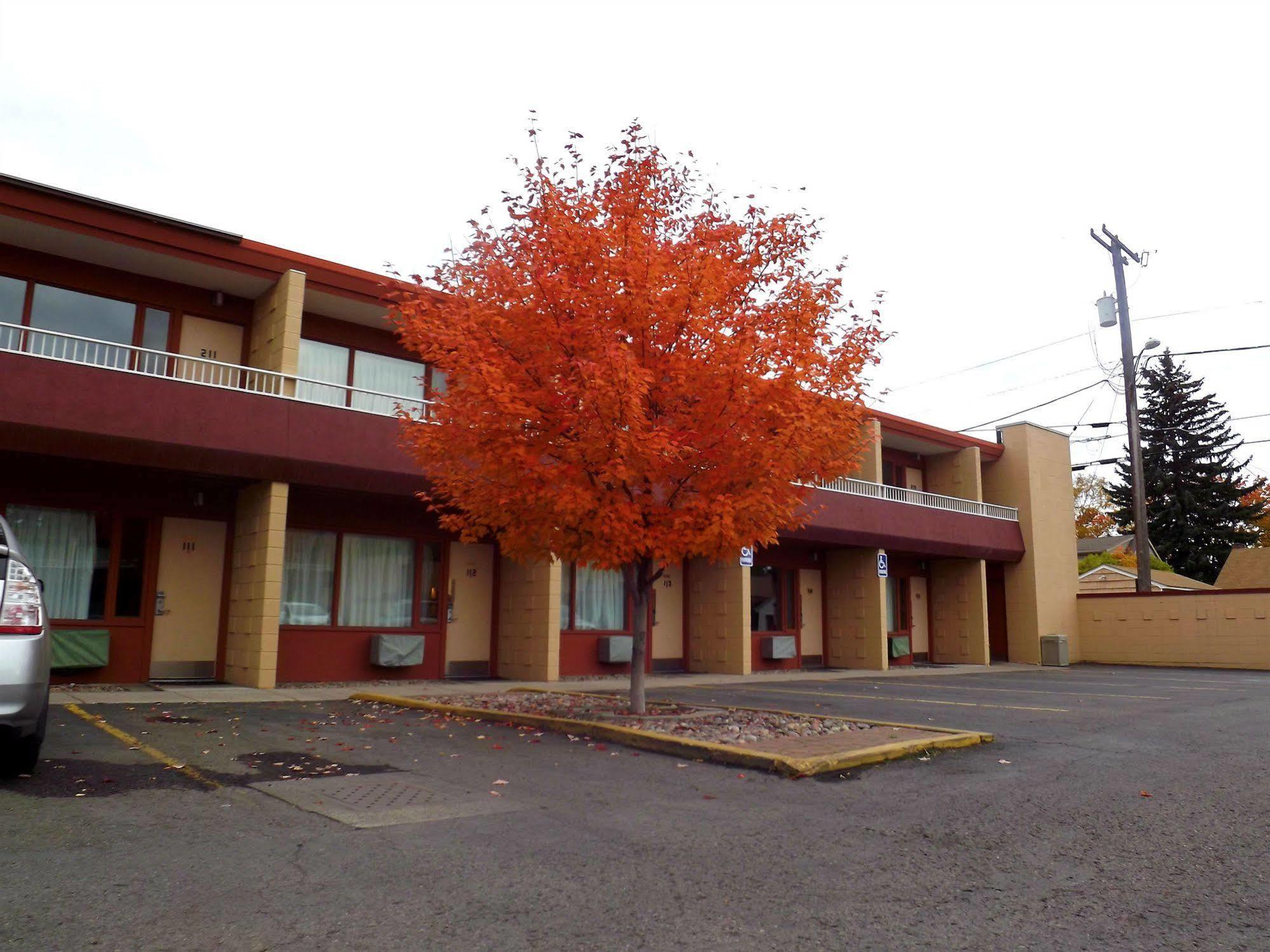 Travelodge by Wyndham Kalispell Eksteriør bilde