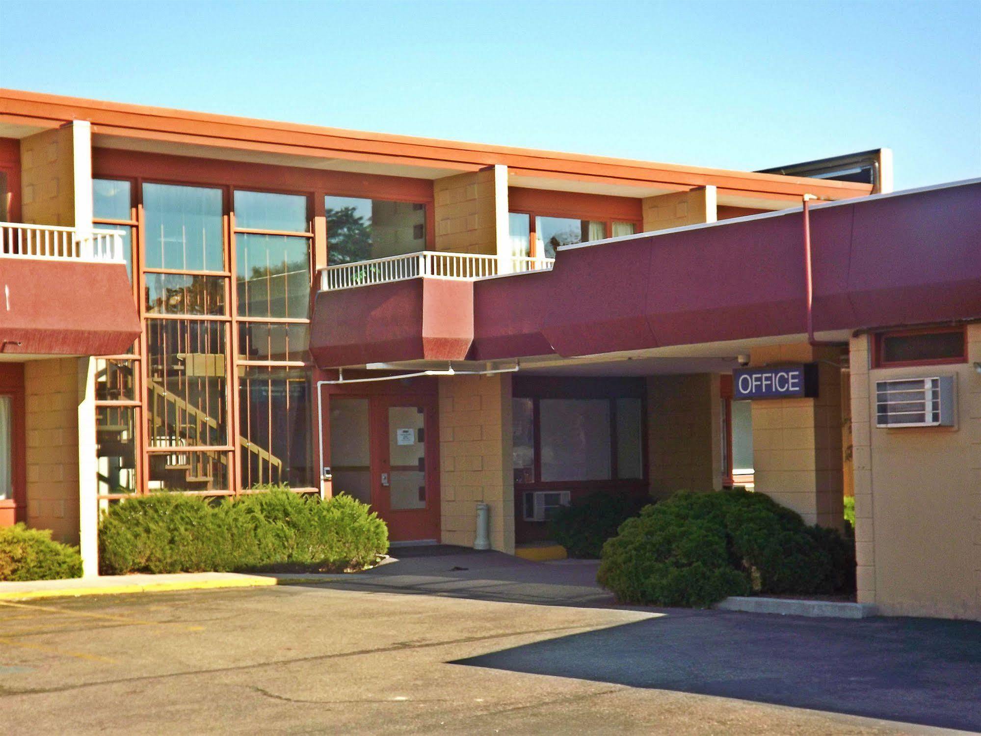 Travelodge by Wyndham Kalispell Eksteriør bilde