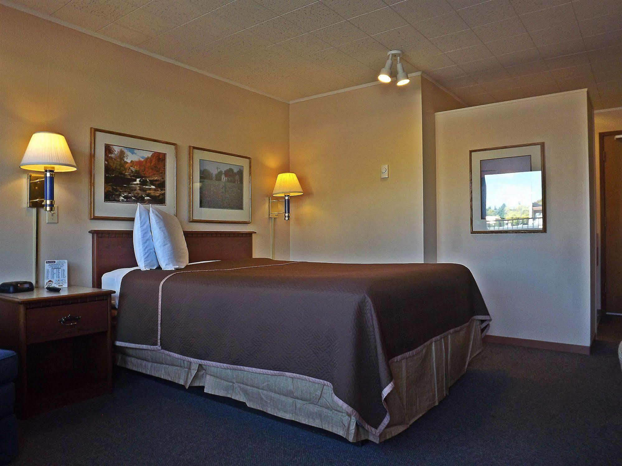 Travelodge by Wyndham Kalispell Eksteriør bilde