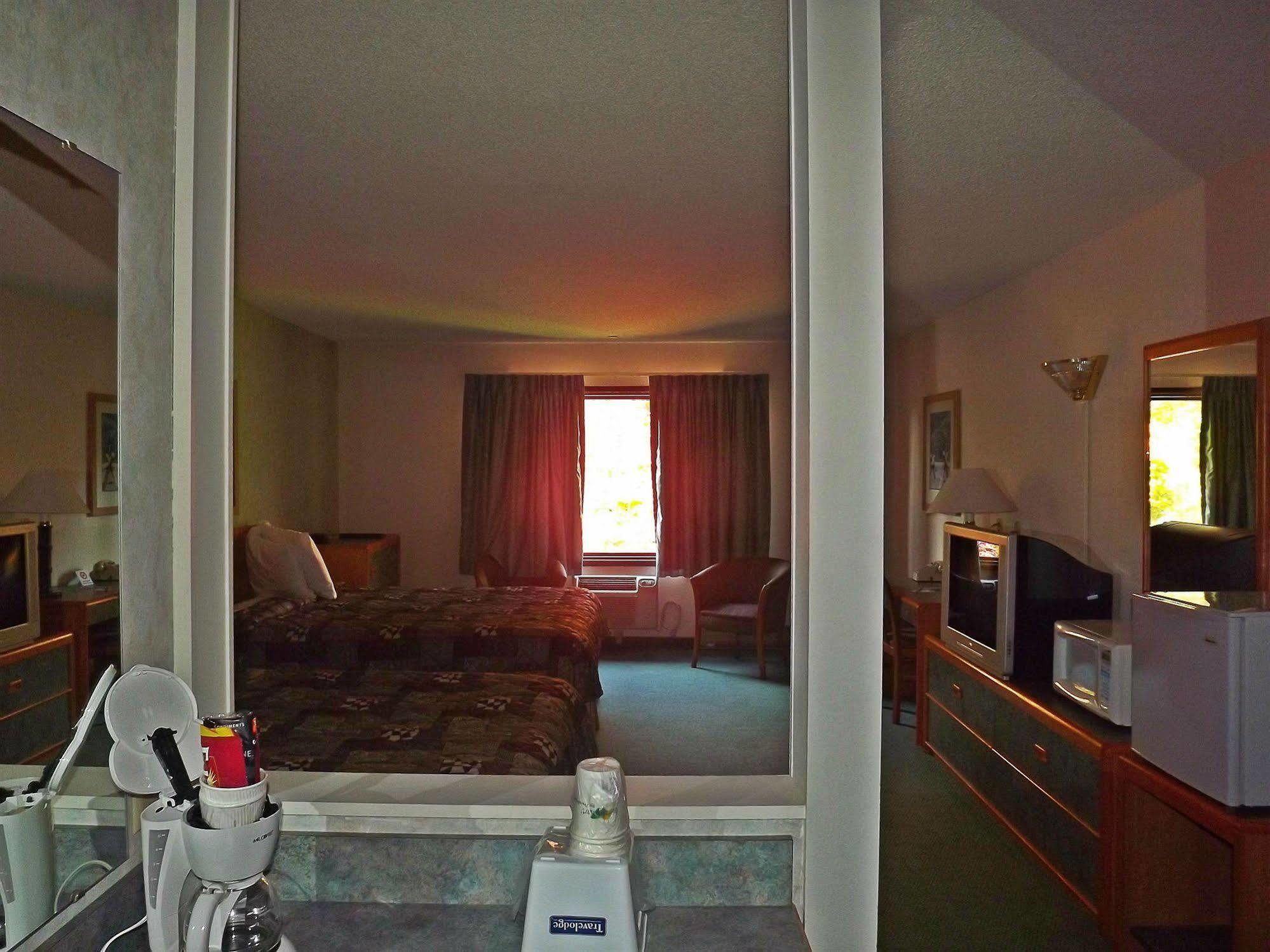 Travelodge by Wyndham Kalispell Eksteriør bilde
